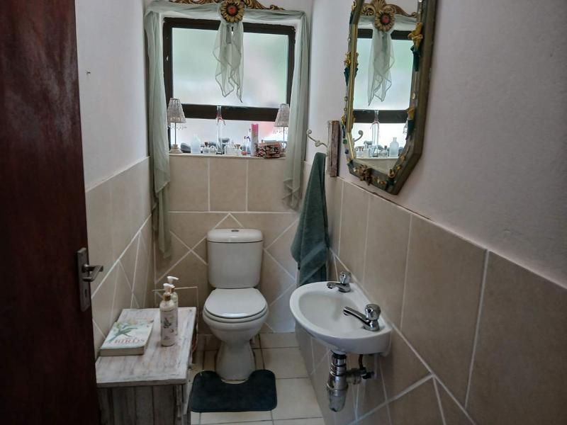 3 Bedroom Property for Sale in Stilbaai Wes Western Cape